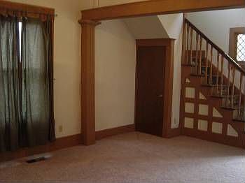 2nd image of 815 W Harvey Ave