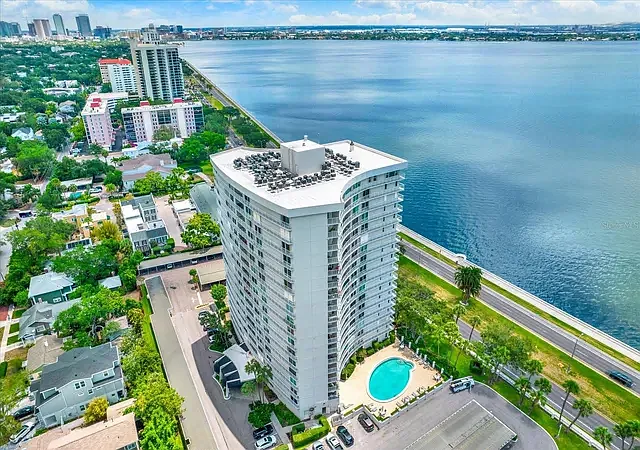 2611 Bayshore Blvd — Photo 35