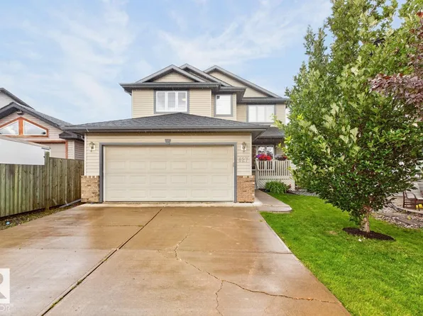 627 Foxtail Ln, Strathcona County, AB T8A 4P2