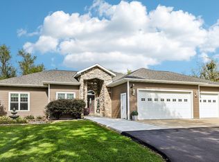 E9722 N Reedsburg Rd, Reedsburg, WI 53959