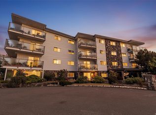 848 Esquimalt Rd #207, Esquimalt, BC V9A6W9