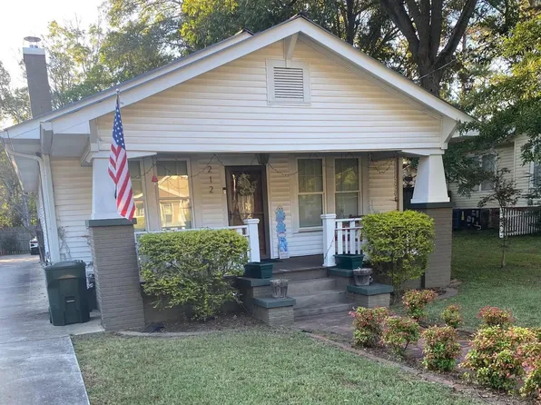 212 S Kyle St, Scottsboro, AL 35768