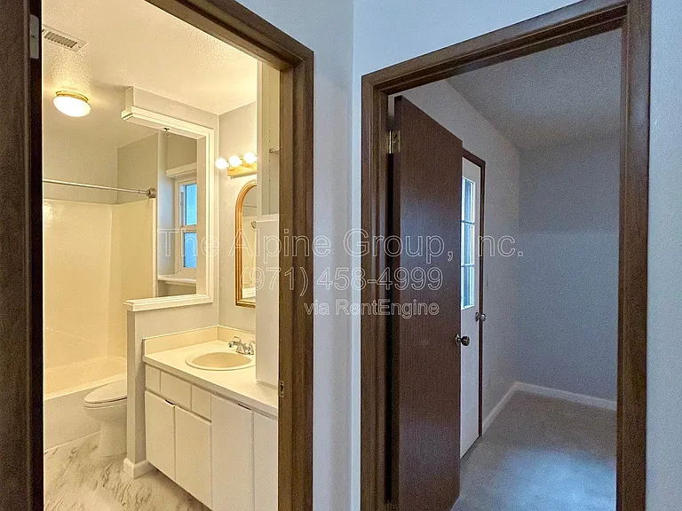5462 SW Murray Blvd — Photo 43