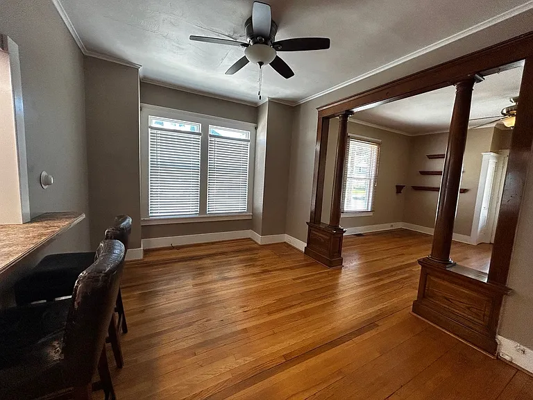 111 N Main St — Photo 15