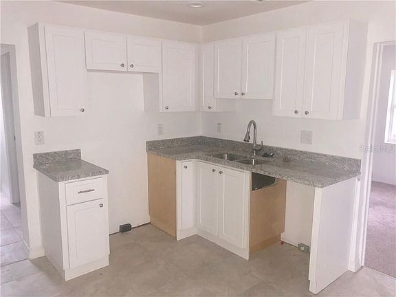 4th image of 2306 E 23rd Ave