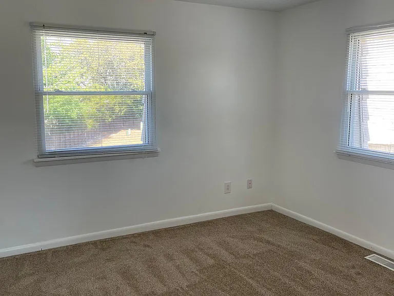 3752 W Stratford Rd — Photo 11