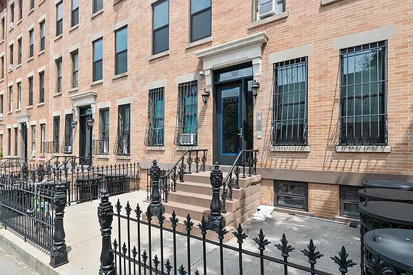 Rented by Douglas Elliman | media 17