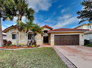 16895 Crestview Ln, Fort Lauderdale, FL 33326