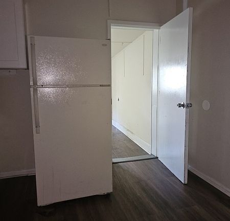 5th image of 302 Pennington Ave