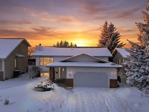 90 E Douglas Ave, Red Deer, AB T4R 2G6