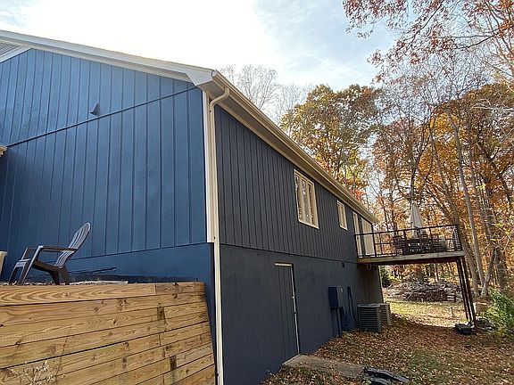 4th image of 105 Royal Oaks Ln