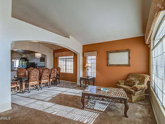 5th image of 301 N Danyell Dr