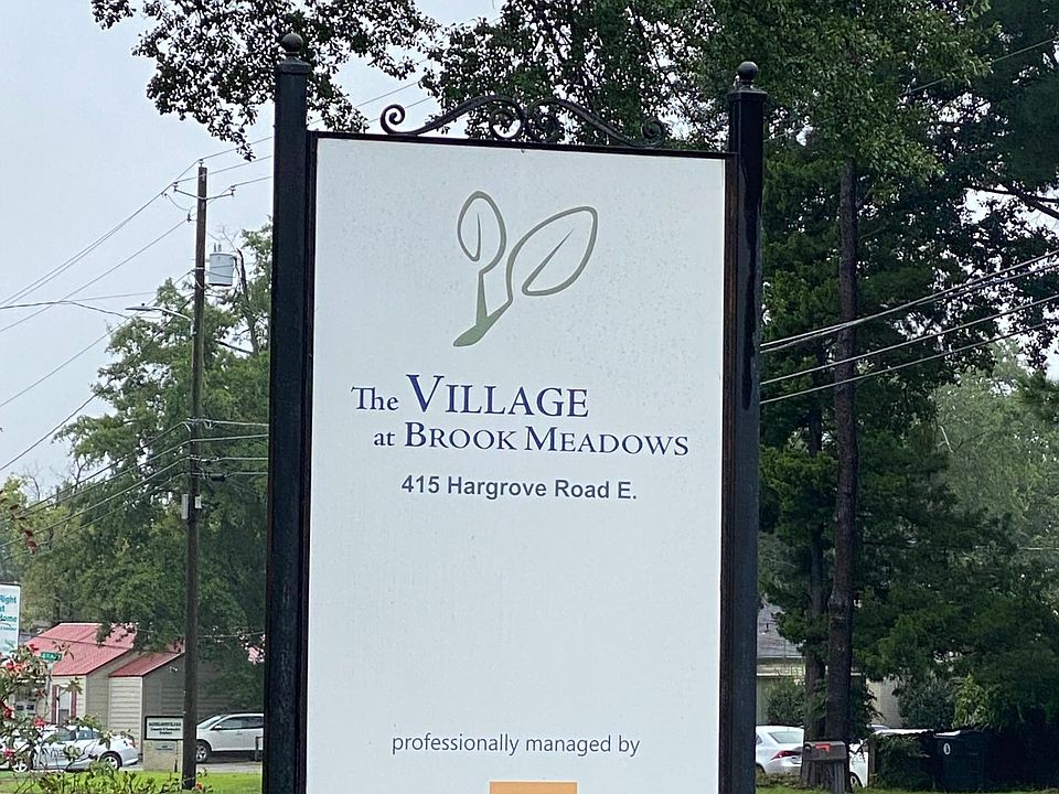 1st image of 12 Brook Meadows Cir