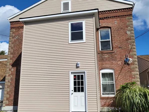 27 Lois St #B, Bristol, CT 06010