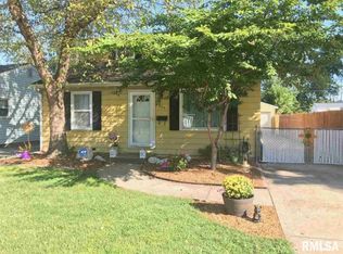 2173 E Converse Ave, Grandview, IL 62702