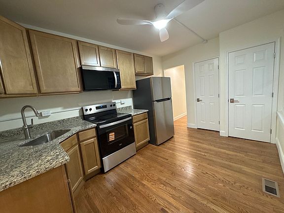 5th image of 136 E Bushkill St Floor 1