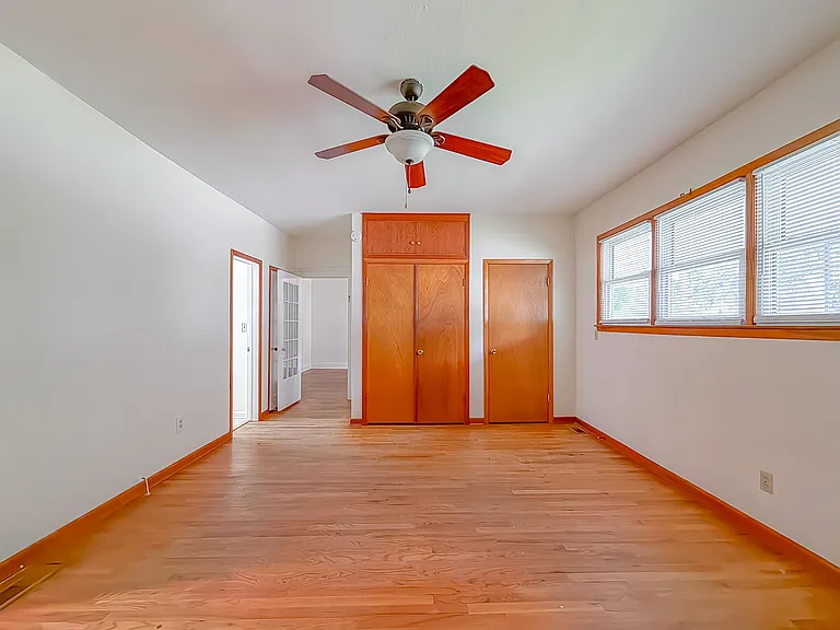 1230 Mitchell Ave — Photo 23