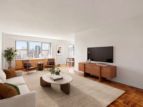 360 East 72nd Street image 1 of 13