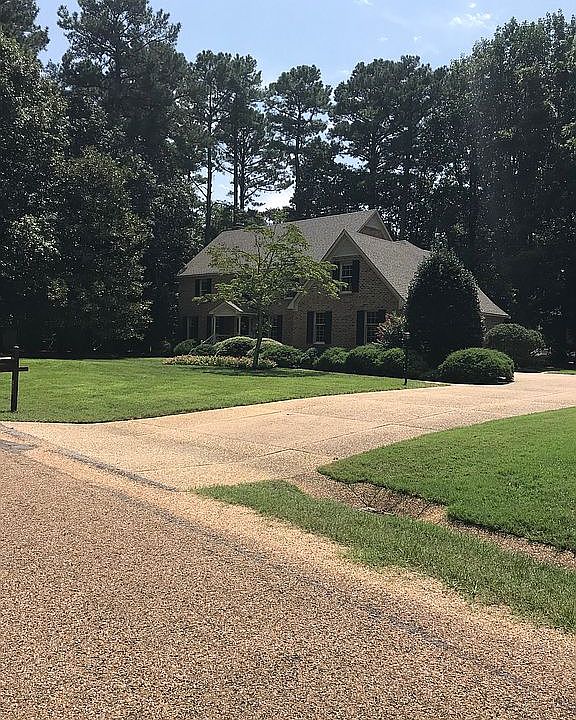 1st image of 653 Fairfax Way