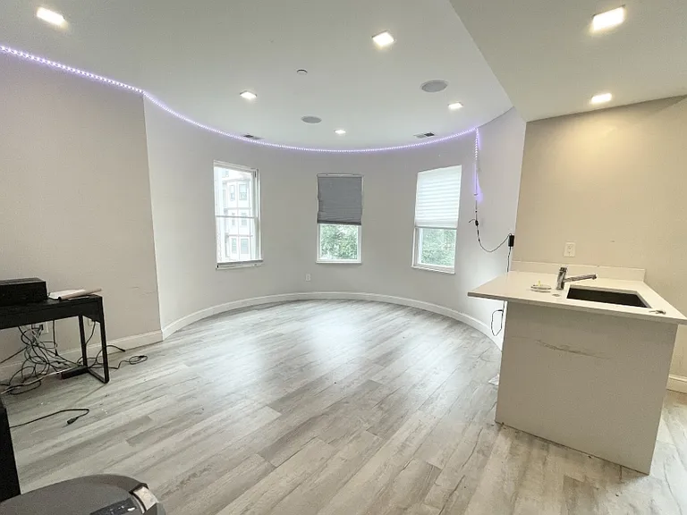 113 Hillside St #3 — Photo 3