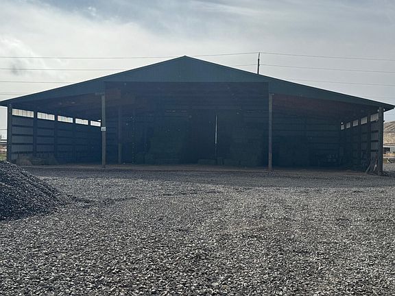 4th image of 471700 Reece Rd