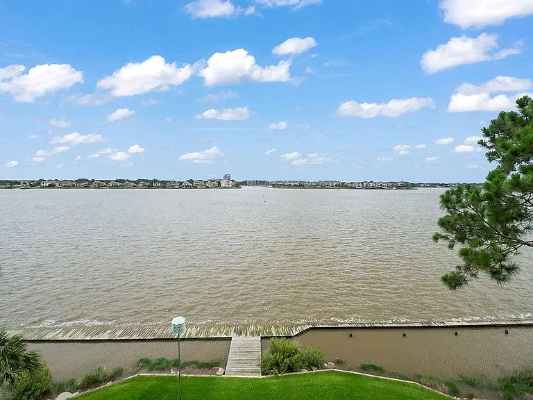 401 Lakeside Ln #311 — Photo 23