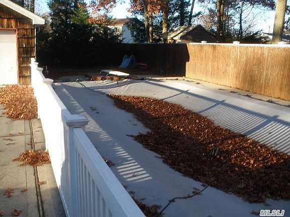 4th image of 281 Prairie Dr