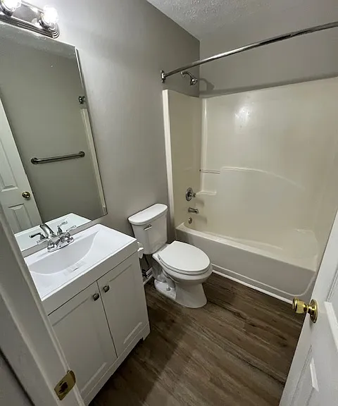 54 Oak Park Dr #54 — Photo 5