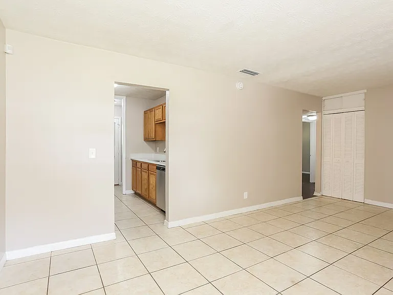 7233 Eudine Dr S — Photo 5
