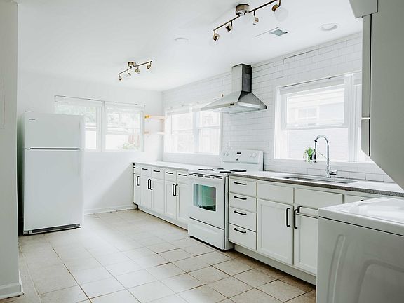 Kitchen renovated in 2019.