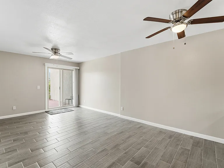 4330 N 5th Ave #105 — Photo 11