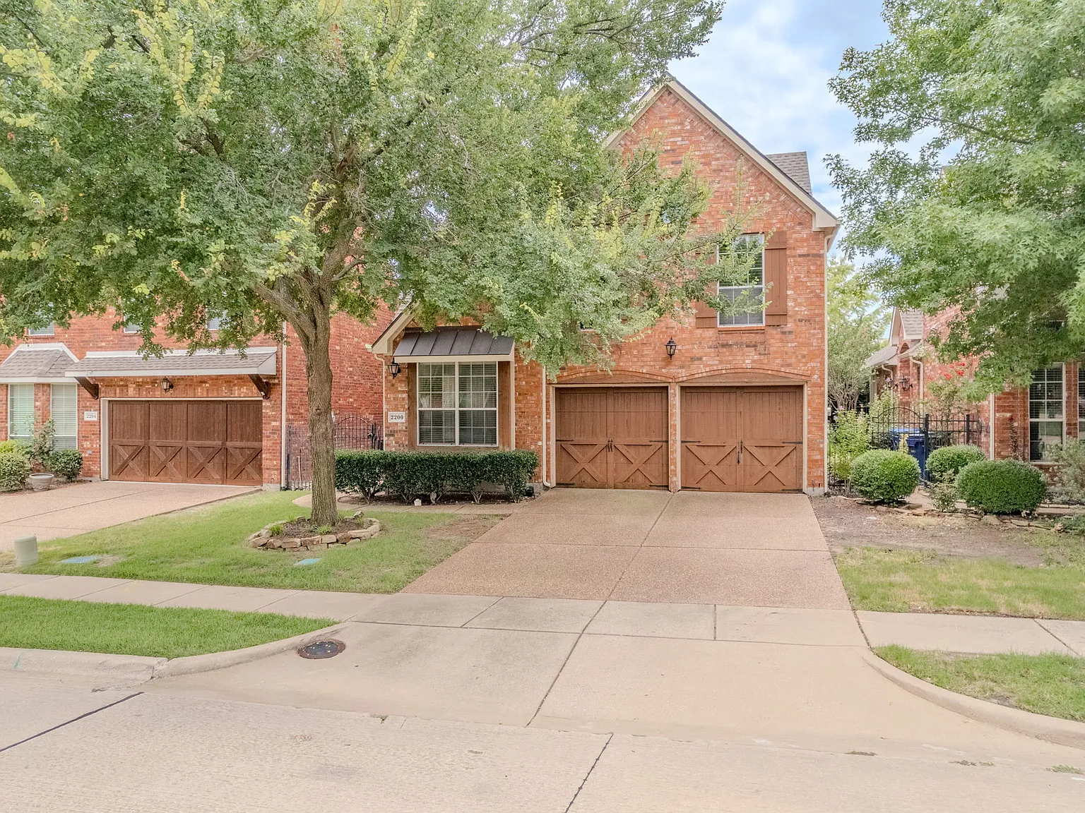 2 bed, 2242 sqft, $2,525 — Photo 1