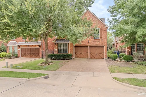 2200 Stone Creek Dr Photo 1