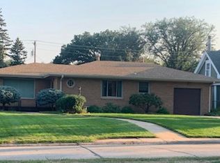 514 Forest Blvd, Hastings, NE 68901