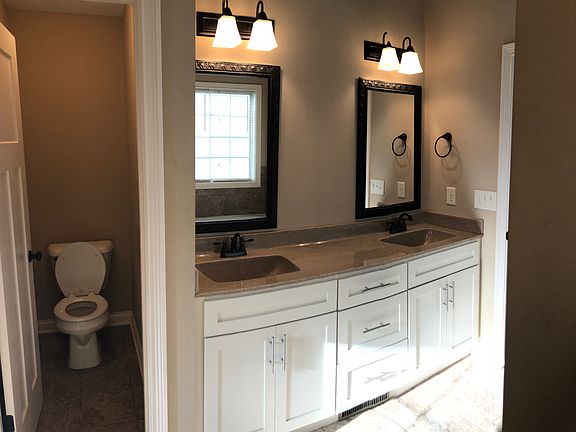 5th image of 217 Ivy Bend Cir