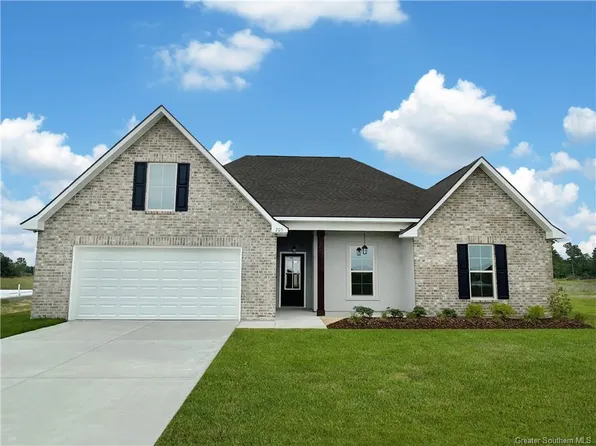 205 White Castle N, Iowa, LA 70647