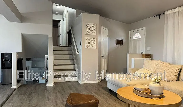 1150 S Los Charros Dr — Photo 6