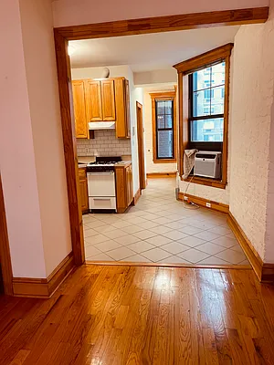 Rented by Myerowtz/Satz Realty Corp | media 19