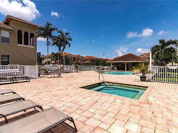 4th image of 8511 Oakshade Cir Unit 202