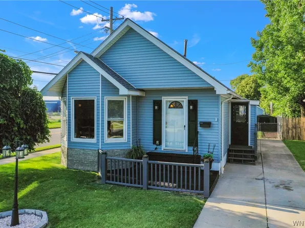 2 Ladner Ave, Buffalo, NY 14220