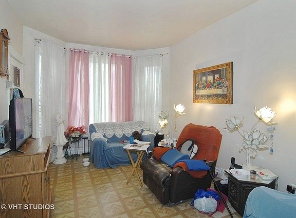 2nd image of 2034 N Kedvale Ave