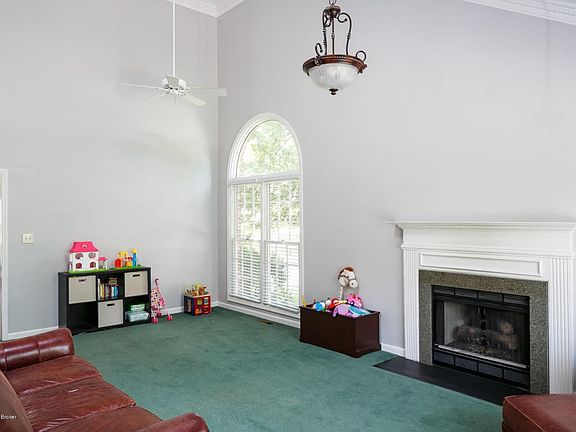 RealTourCast - R Davis - Windsor Keep (1