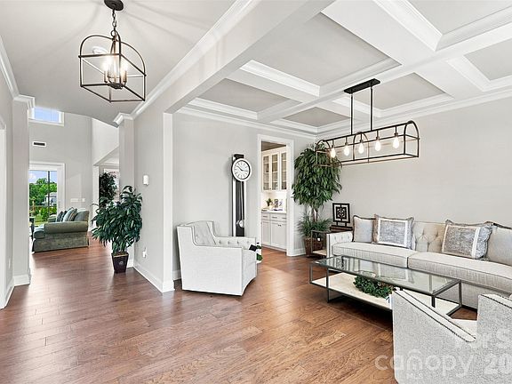 5th image of 10508 Ardley Manor Dr