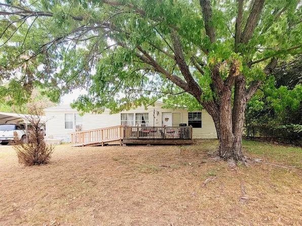 303 Caballo Way, Chico, TX 76431