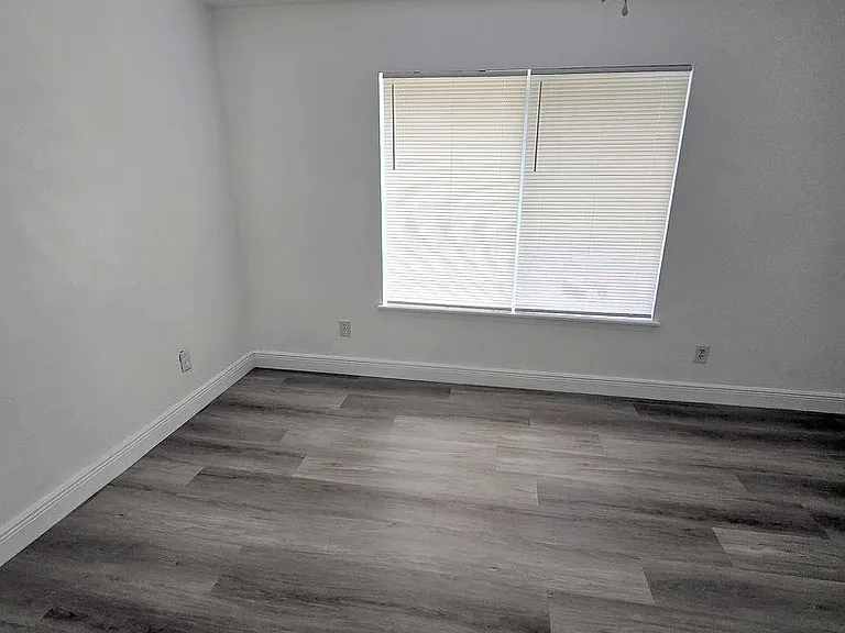 3904 Coronation Ct #402 — Photo 42