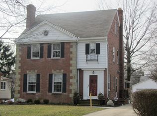 2590 Eaton Rd, University Heights, OH 44118