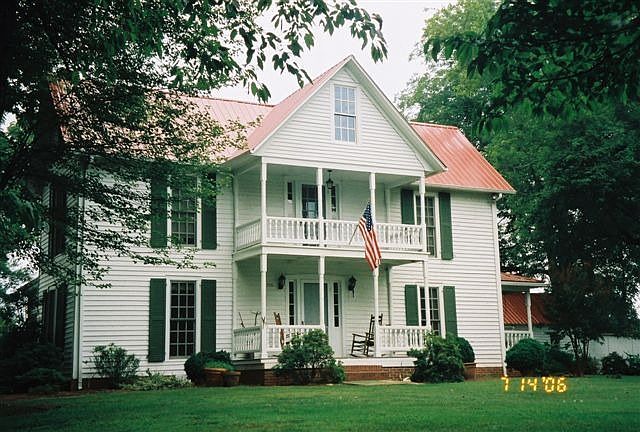 2nd image of 556 Patterson Rd