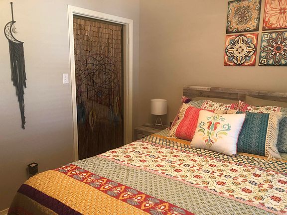 4th image of 2911 Gage Dr