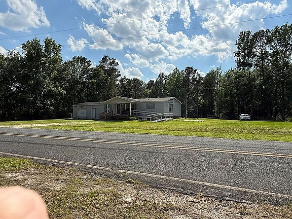 2nd image of 486 Thompson Rd