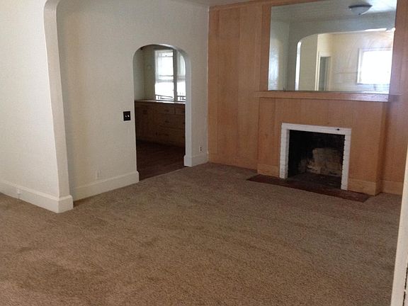 4th image of 416 W Stadium Ave